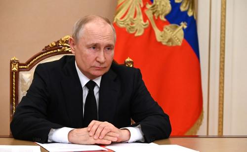 Путин провел совещание в штабе группировки СВО в Ростове-на-Дону