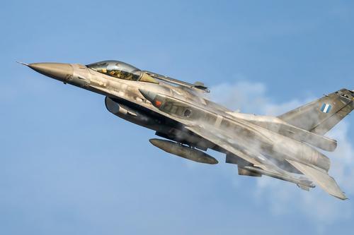 Зеленский: Нидерланды поставят Украине 42 истребителя F-16