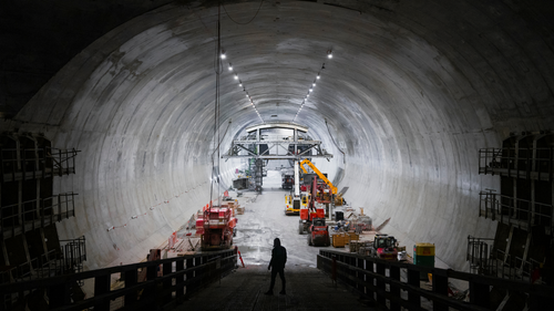 В бюджет Петербурга на 2024 год заложат достаточно денег на новые станции метро