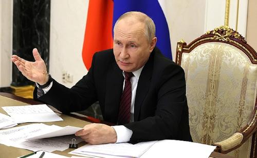 Путин: командование ВСУ толкает своих военных на минные поля и под артудары РФ