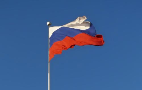 Добровольцы и участники теробороны будут принимать присягу перед госфлагом РФ