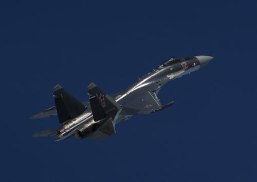 МО РФ: в небе над Сирией произошло опасное сближение двух F-35 с Су-35