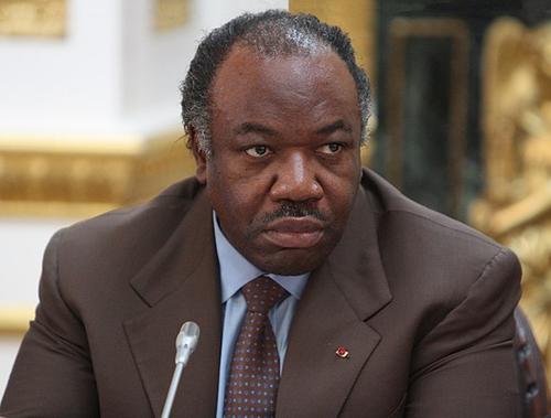 AFP: президент Габона помещен под домашний арест, а его сын задержан
