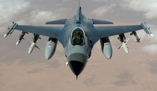 Зеленский: Украине нужны 160 истребителей F-16 для получения преимущества в небе