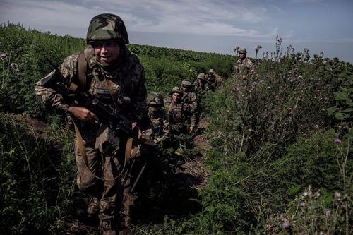 Марочко: ВСУ под Купянском подтягивают к фронту тыловые подразделения 
