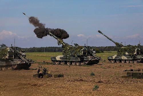 МО Белоруссии: на учениях силы ОДКБ отработали уничтожение группы боевиков 