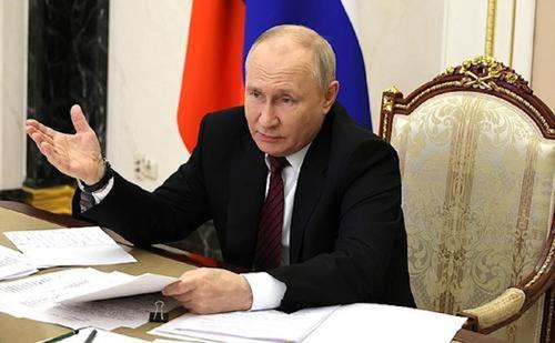 Путин в понедельник проведет совещание по СПГ