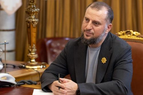 Алаудинов посоветовал украинцам, уехавшим за рубеж, просить гражданство РФ