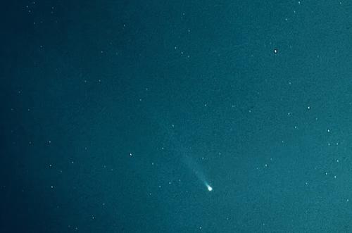 Жители Земли смогут увидеть пролетающую раз в 437 лет комету Нисимура
