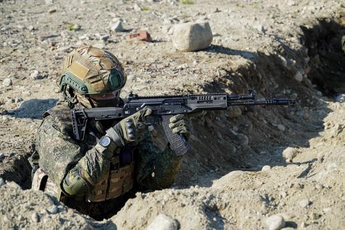 Рогов: войска России отразили атаку армии Украины на Новомайорское