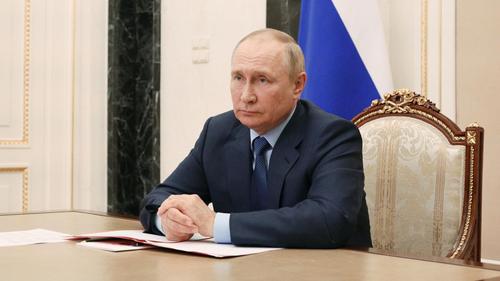 Путин предложил США отменить запрещающий переговоры указ президента Украины