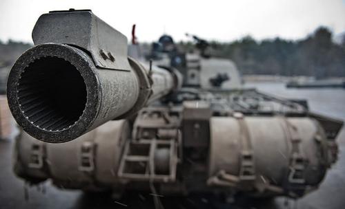 Расчет ПТРК «Корнет» уничтожил в зоне спецоперации британский танк Challenger