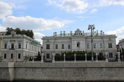 Mash: резиденцию британского посла в центре Москвы могут лишить дипстатуса