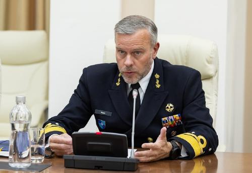 Адмирал НАТО Бауэр: Североатлантический альянс не является угрозой для России