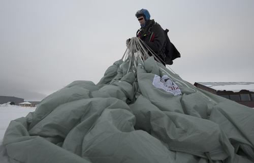 В Петербурге на аэродроме «Горская» травмировались парашютистки