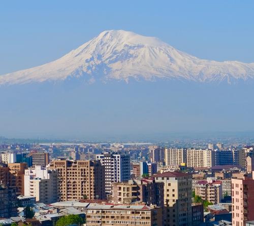 Представитель Пашиняна: в Армению въехали 88 тысяч переселенцев из Карабаха