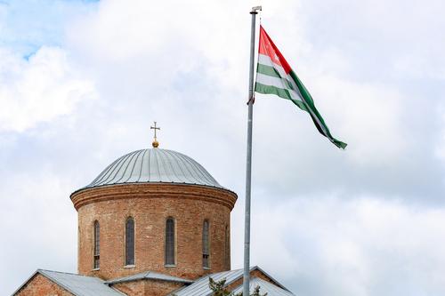 Бжания заявил о продолжении работы по признанию странами независимости Абхазии