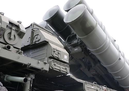 МО: системы ПВО сбили два снаряда РСЗО и дрон ВСУ над Белгородской областью