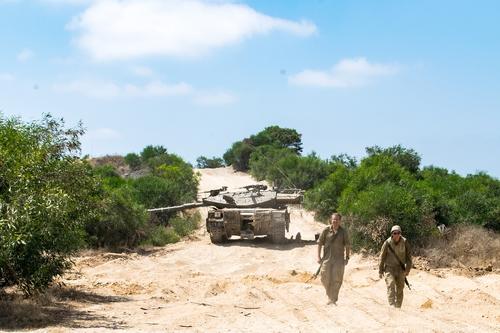 Армия Израиля заявила, что уничтожила свыше 400 бойцов ХАМАС в секторе Газа