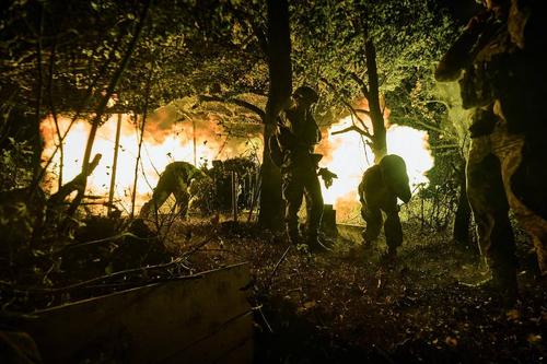Украинские войска обстреляли Дзержинск и Донецк