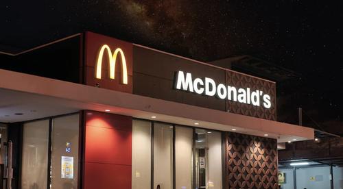 Израильский McDonald's ежедневно будет отправлять военнослужащим еду