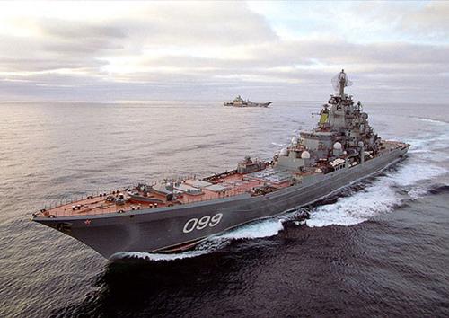 Конгрессмен Миллс поздравил ВМС США фотографией российского военного корабля