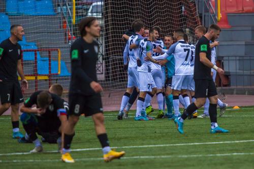 Футболисты «Челябинска» отпраздновали очередную победу