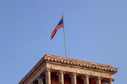 МИД Армении выразил послу РФ Копыркину протест из-за передачи на Первом канале