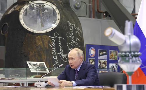 Путина удивили зарплаты специалистов в космической отрасли: «Согласен, упустили»