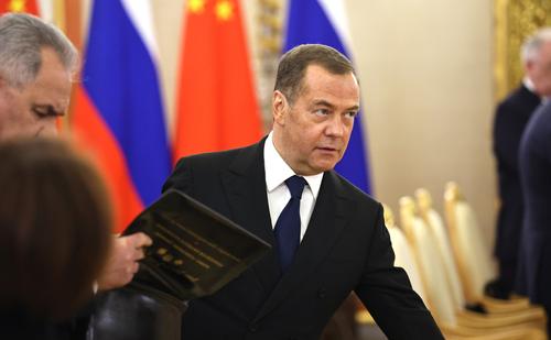 Медведев: Россия и Европа теперь даже не соседи, а настоящие враги