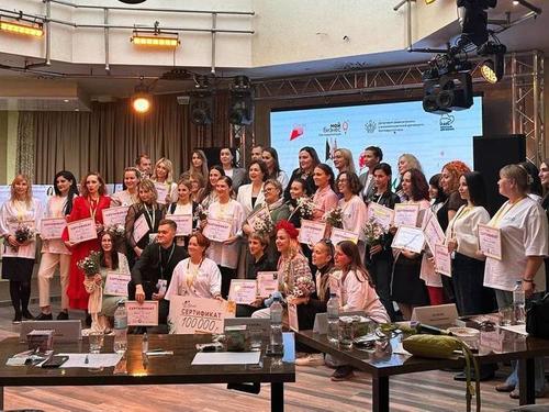 Анна Невзорова стала инициатором первого в России конкурса «Мама на селе»