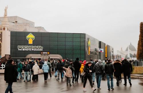 Выставочный павильон компании «Роснефть»  вызвал большой интерес у посетителей выставки-форума «Россия» на ВДНХ