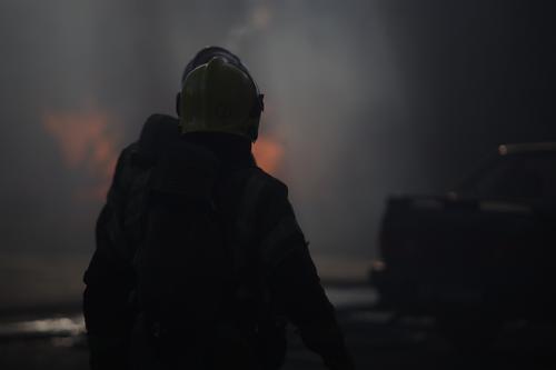 Два человека погибли при пожаре на Екатерининском