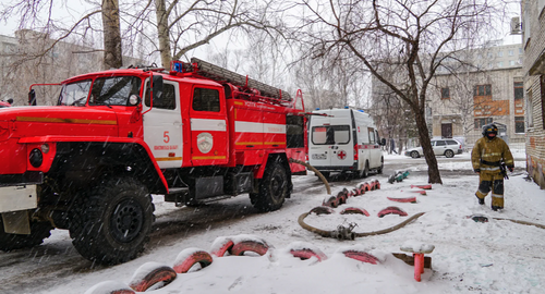 В Комсомольске-на-Амуре при пожаре чуть не сгорел хозяин дома