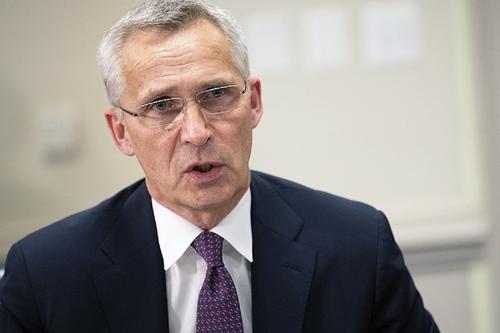 Генсек НАТО признал, что ситуация на местах в конфликте на Украине «сложная»