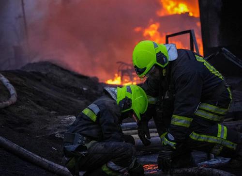 Минэнерго Украины подтвердило повреждение нефтебазы и электросетей под Одессой