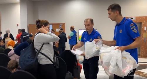 Самолет МЧС со 120 эвакуированными из Газы россиянами вылетел в Москву