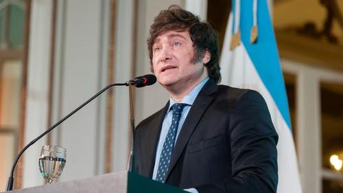 Избранный глава Аргентины Милей дал понять, что не намерен ссориться с Россией