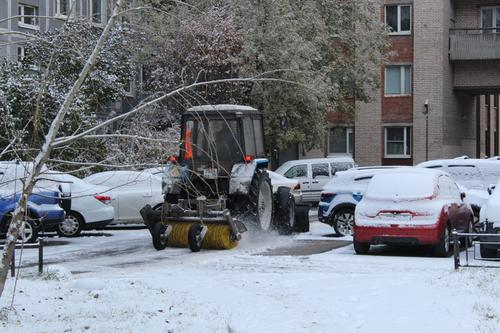 За сутки с улиц Санкт-Петербурга вывезли 120 кубометров снега