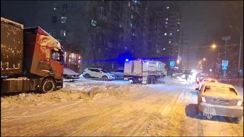В Хабаровском крае спасатели помогли семи водителям на заснеженных дорогах