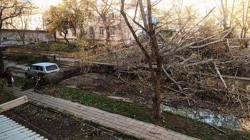 Крючков: разрушения в Крыму очень большие, такого шторма не было никогда