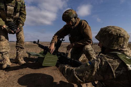 Украинские военные обстреляли Донецк ракетами нового типа JROF HEF