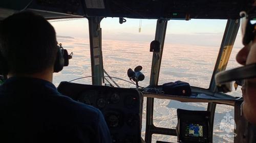 В Хабаровском крае спасатели ищут человека на льду пролива Невельского