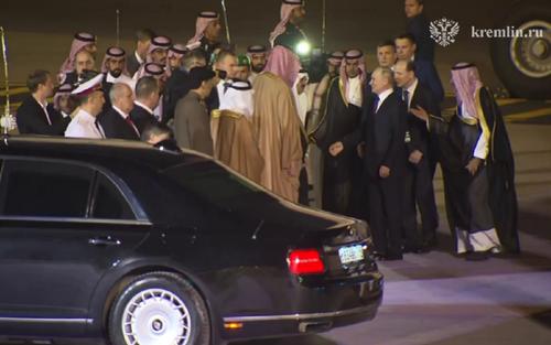 Президент Путин прибыл с визитом в Саудовскую Аравию