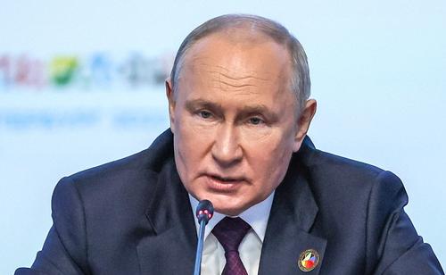 Песков: Путин провел совещание в рамках подготовки к прямой линии