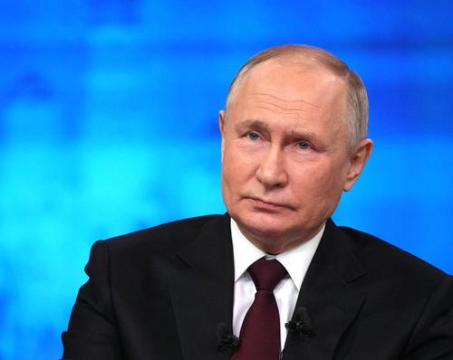 Путин назвал себя открытым и демократичным человеком