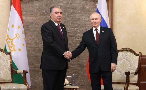 Посол Григорьев: соотечественники в Таджикистане поддерживают выдвижение Путина