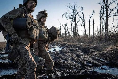 Гагин: ВСУ покинули ряд позиций на передовой в районе Новомихайловки в ДНР