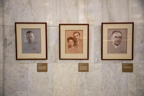 Около 40 портретов героев-разведчиков представили в Музее Победы    