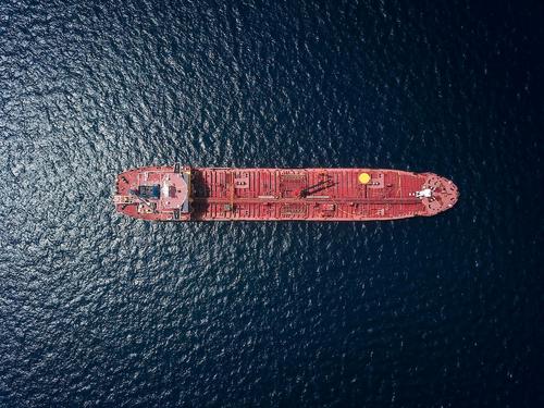 Хуситы при помощи дронов атаковали в Красном море два нефтяных танкера